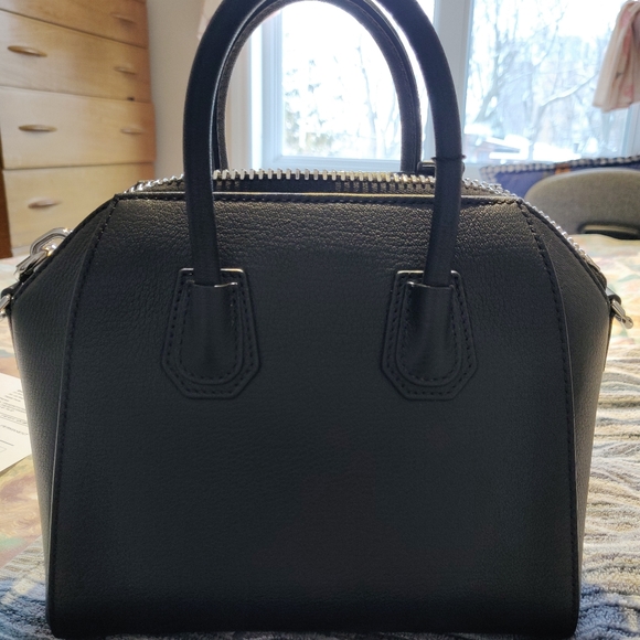 Givenchy mini antigona black goatskin - Picture 4 of 15